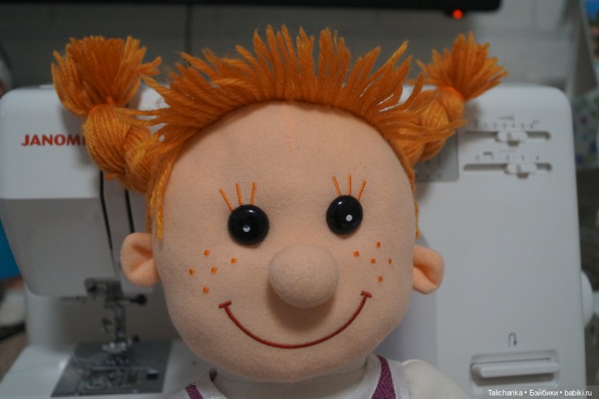 Четвёртая выписка мая. Заглаживаем покусы ножек паяльником. Доктор Плюшева работает не покладая рук. Приводим в порядок