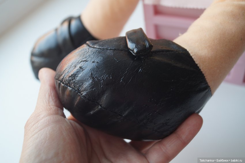 Четвёртая выписка мая. Заглаживаем покусы ножек паяльником. Доктор Плюшева работает не покладая рук. Приводим в порядок