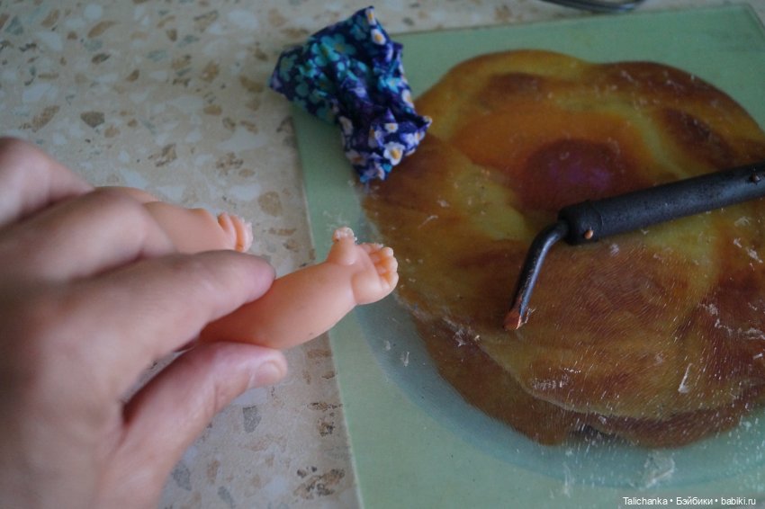 Вторая выписка июня. Замена сломанных глаз. Как сделать шейный шарнир из подручных средств. Частичная допрошивка. Удаление