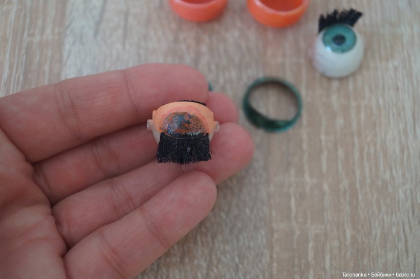 Первая выписка августа. Кукольная лечебница вновь работает. Как привести волосы в порядок, как собирать глазки, как