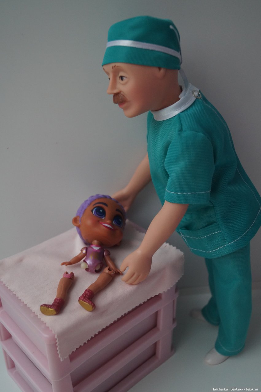 Вторая выписка августа. Вправляем тазобедренный перелом. Голова слоника превратилась в игрушку. Чиним шейный шанир