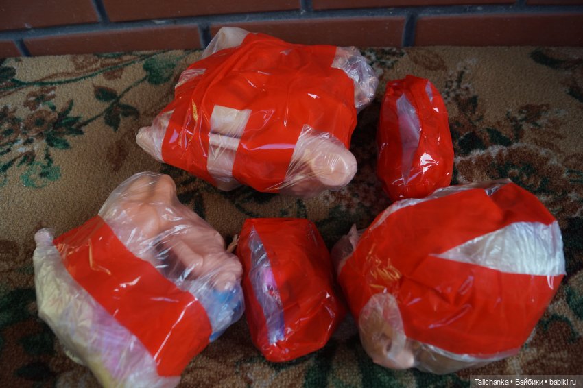 На этой неделе пришли две посылочки, открываем первую (фото 4)