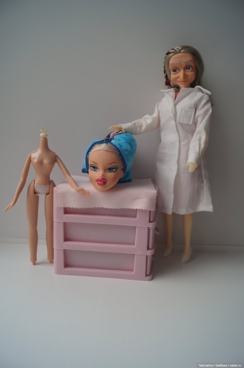 Первая выписка сентября. Паяем сломанное крепление руки. Возвращаем крылышки фее. Создаём куклу из одной головы. Паяем