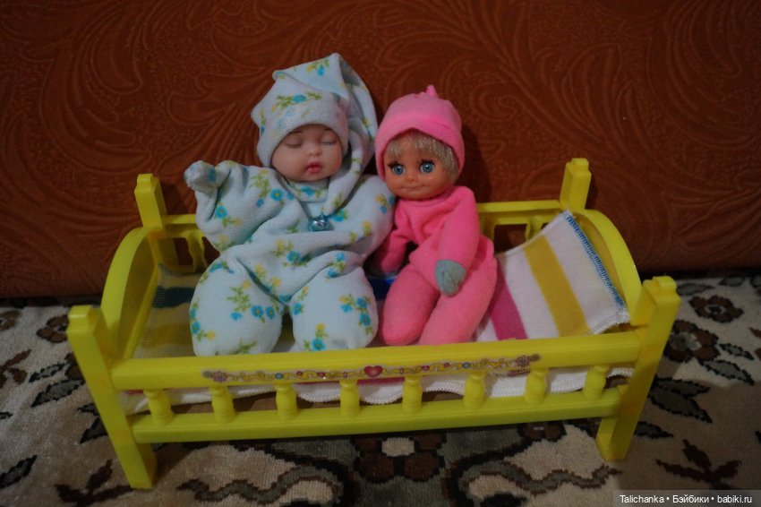 Первая выписка сентября. Паяем сломанное крепление руки. Возвращаем крылышки фее. Создаём куклу из одной головы. Паяем