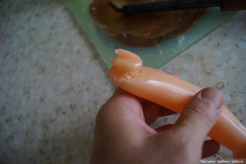 Первая выписка сентября. Паяем сломанное крепление руки. Возвращаем крылышки фее. Создаём куклу из одной головы. Паяем