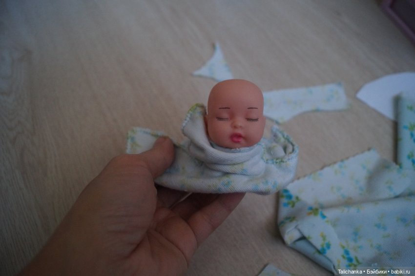 Первая выписка сентября. Паяем сломанное крепление руки. Возвращаем крылышки фее. Создаём куклу из одной головы. Паяем