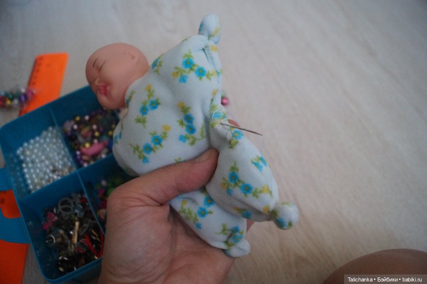 Первая выписка сентября. Паяем сломанное крепление руки. Возвращаем крылышки фее. Создаём куклу из одной головы. Паяем