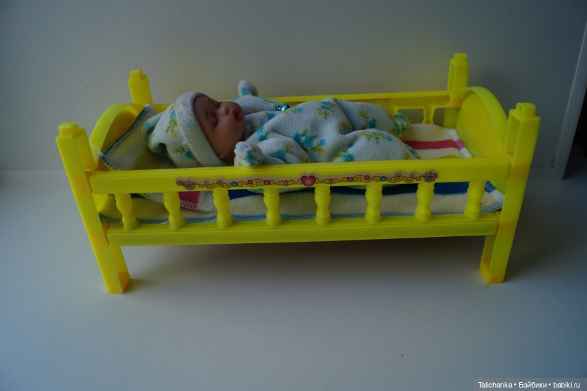 Первая выписка сентября. Паяем сломанное крепление руки. Возвращаем крылышки фее. Создаём куклу из одной головы. Паяем