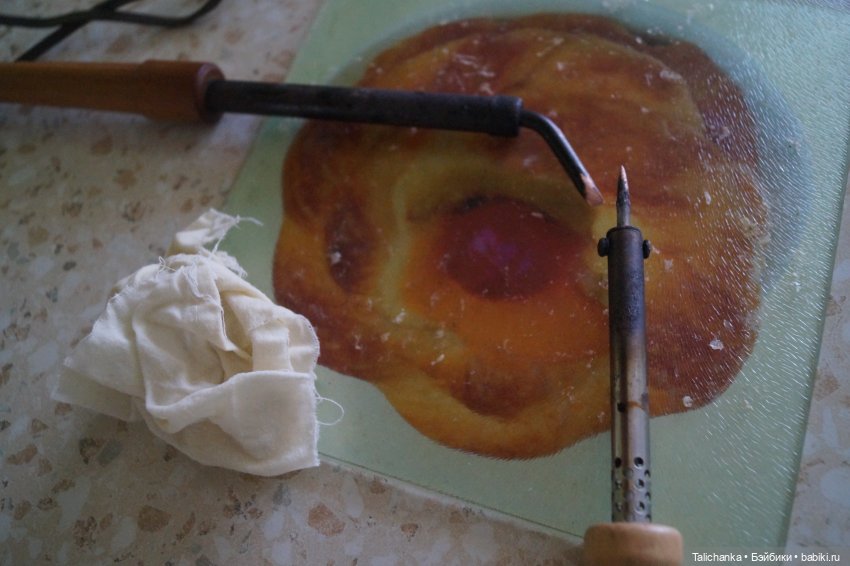 Вторая выписка сентября. Работает ли базирон на советском пластике? Паяем пяточки, разрыв рта. Допрошивка немочки и китаечки