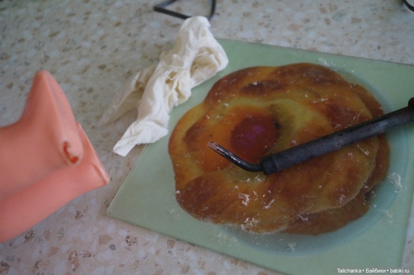 Вторая выписка сентября. Работает ли базирон на советском пластике? Паяем пяточки, разрыв рта. Допрошивка немочки и китаечки