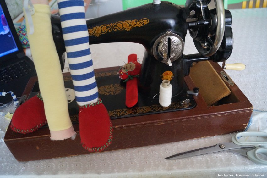 Пятая выписка сентября - Очищаем слайм с белого мишки - Пеппи Длинный чулок выздоровела - Из головы снова родилась кукоколка