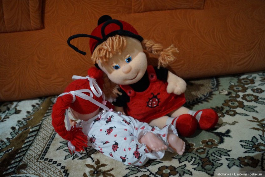 Пятая выписка сентября - Очищаем слайм с белого мишки - Пеппи Длинный чулок выздоровела - Из головы снова родилась кукоколка