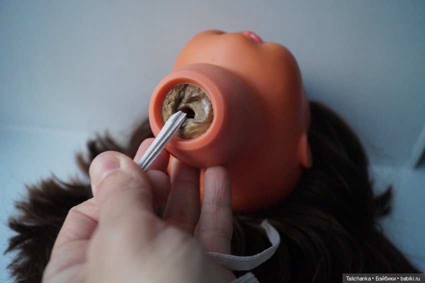 Вторая выписка ноября Как укрепить бумажную вкладку в шее Новая ручка для Винкс Починка моргучих глаз куклы СССР пайка ноги