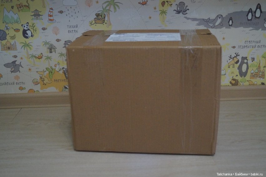 Посылочка с прелестными куколками и игрушками