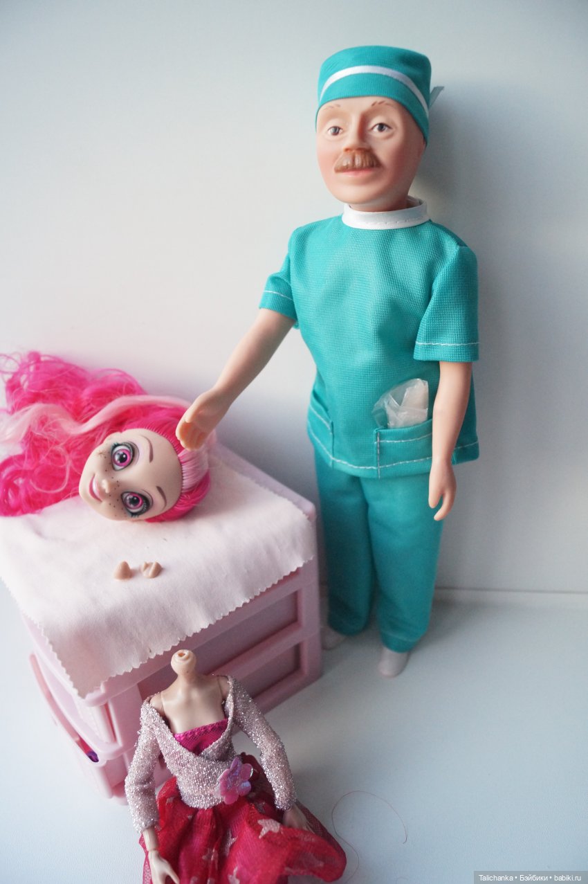 Четвёртая выписка ноября Срезана часть шеи - используем пластиковую бутылку Клеим перелом шейного крепления Перетяжка