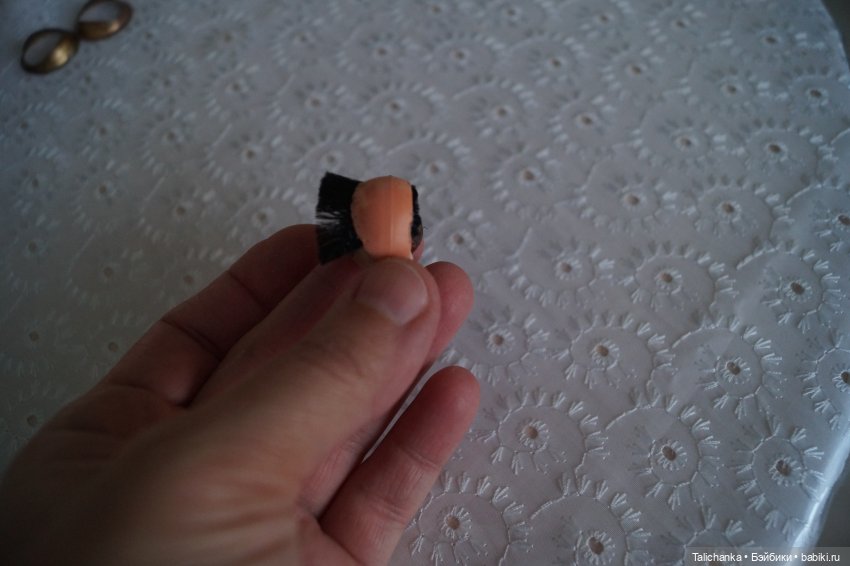 Четвёртая выписка ноября Срезана часть шеи - используем пластиковую бутылку Клеим перелом шейного крепления Перетяжка