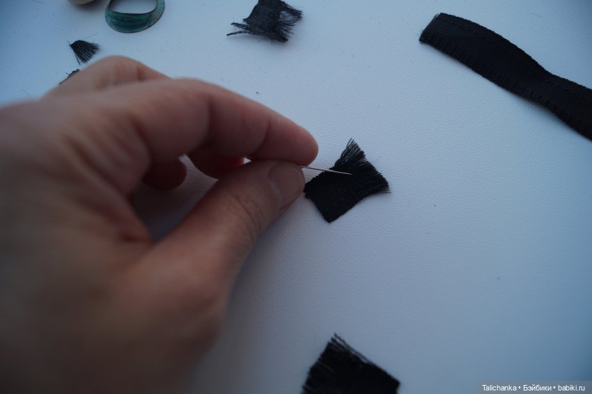 Четвёртая выписка ноября Срезана часть шеи - используем пластиковую бутылку Клеим перелом шейного крепления Перетяжка