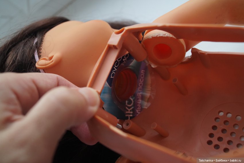 Четвёртая выписка ноября Срезана часть шеи - используем пластиковую бутылку Клеим перелом шейного крепления Перетяжка