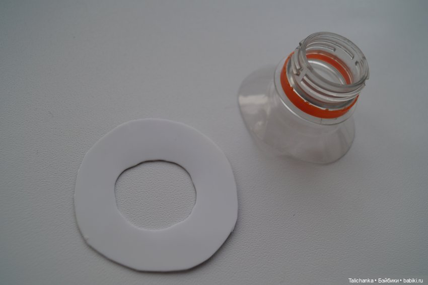 Четвёртая выписка ноября Срезана часть шеи - используем пластиковую бутылку Клеим перелом шейного крепления Перетяжка