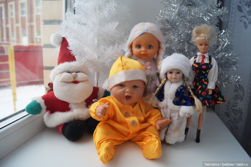 Первая выписка декабря Начинаю лечить новогодних героев Снова парик из ниток У Маруси появился брат