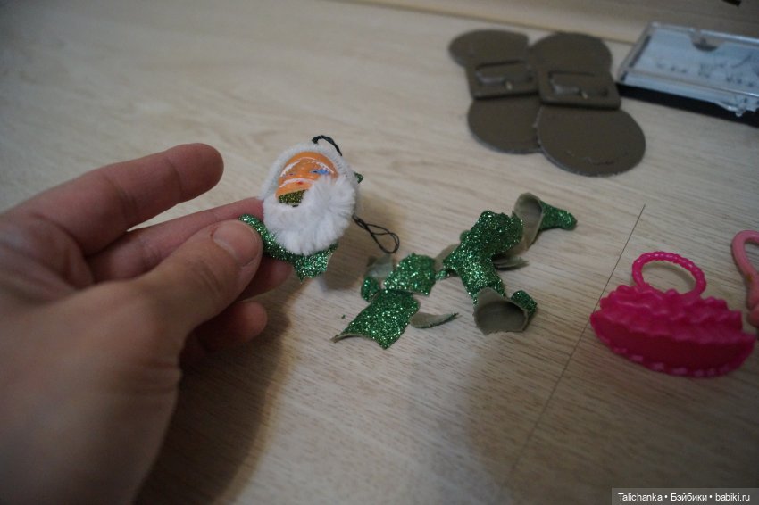 Много посылок открываем первую