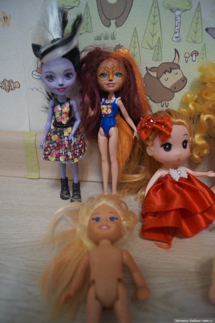 Много посылок открываем первую