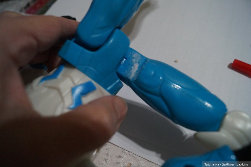 Третья выписка декабря Разбитый Санта Клаус получил новую жизнь Ремонт шарнирного парня Как уложить непослушную чёлку