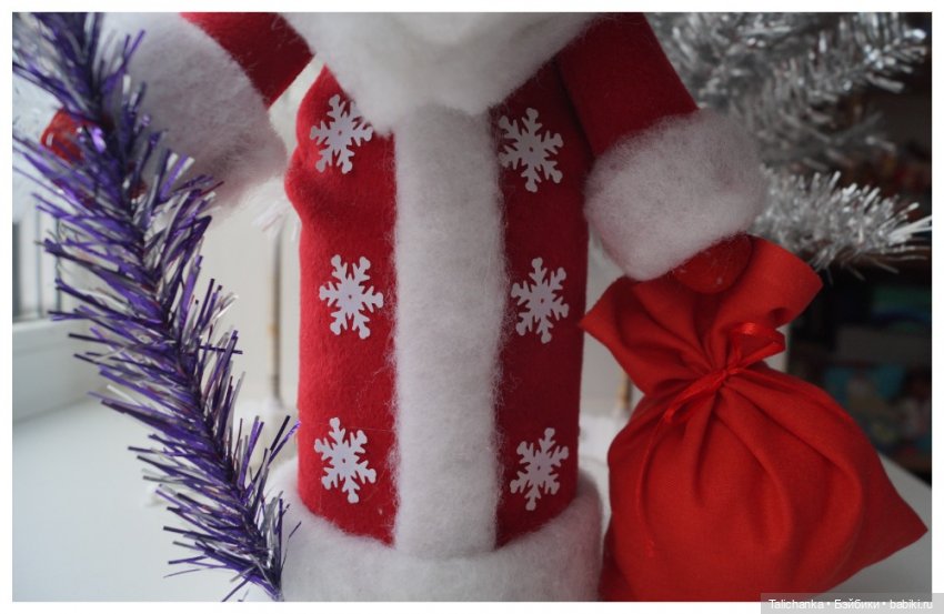 Четвёртая выписка декабря Голова деда Мороза и голова тряпичной куклы превратились в полноценных новогодних героев