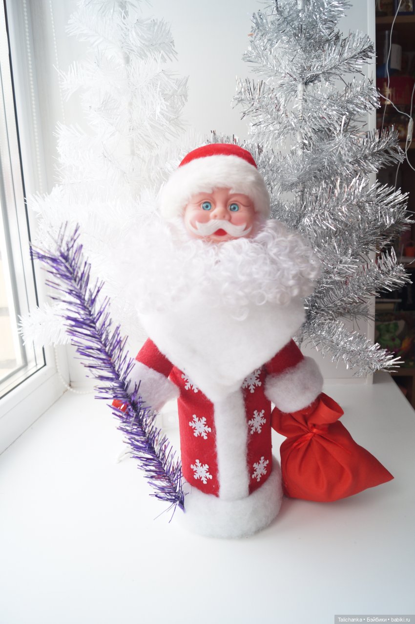 Четвёртая выписка декабря Голова деда Мороза и голова тряпичной куклы превратились в полноценных новогодних героев