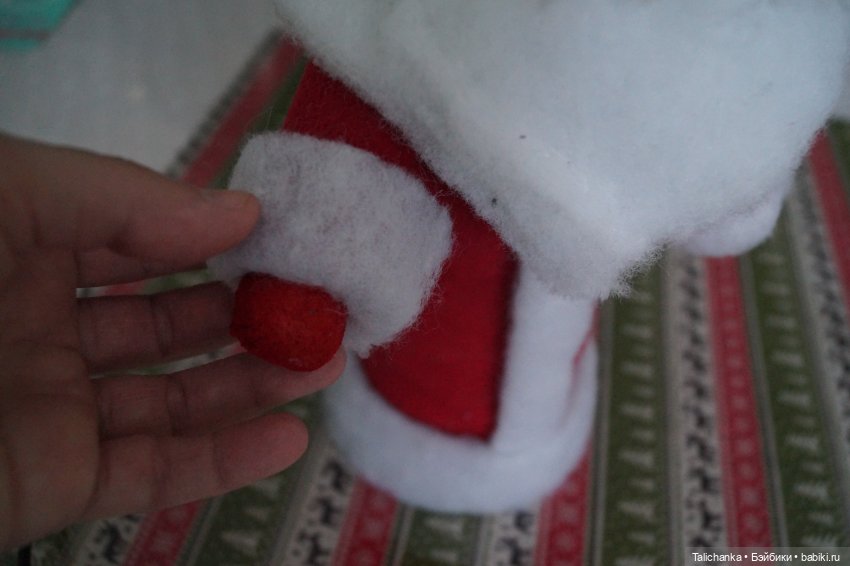 Четвёртая выписка декабря Голова деда Мороза и голова тряпичной куклы превратились в полноценных новогодних героев