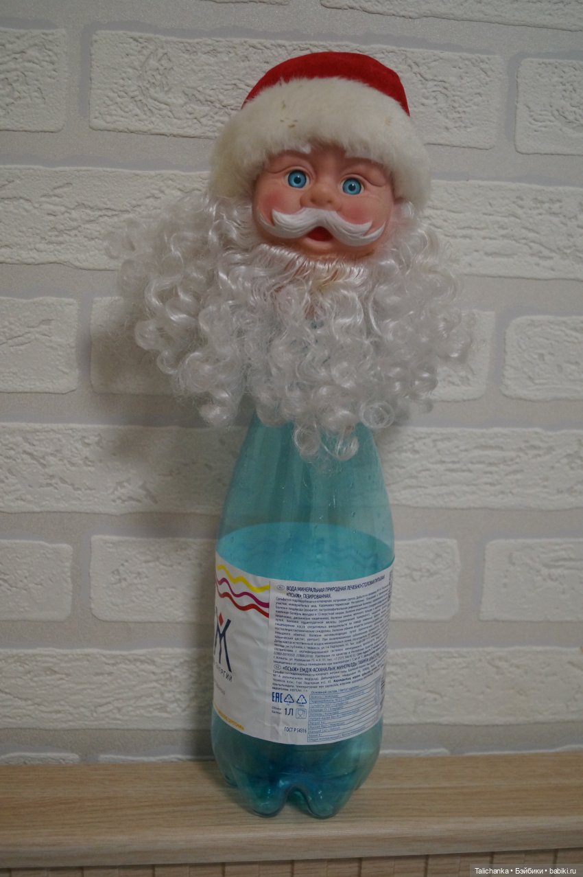 Четвёртая выписка декабря Голова деда Мороза и голова тряпичной куклы превратились в полноценных новогодних героев