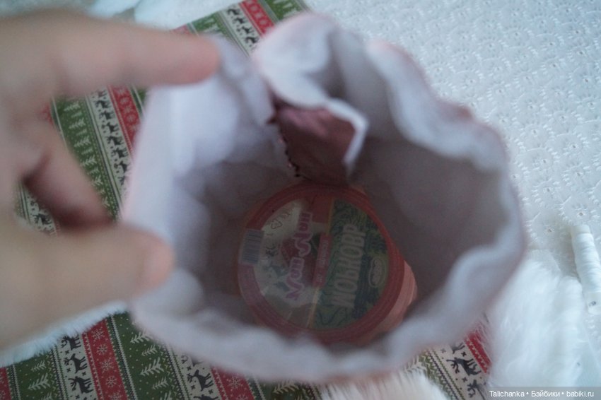 Четвёртая выписка декабря Голова деда Мороза и голова тряпичной куклы превратились в полноценных новогодних героев