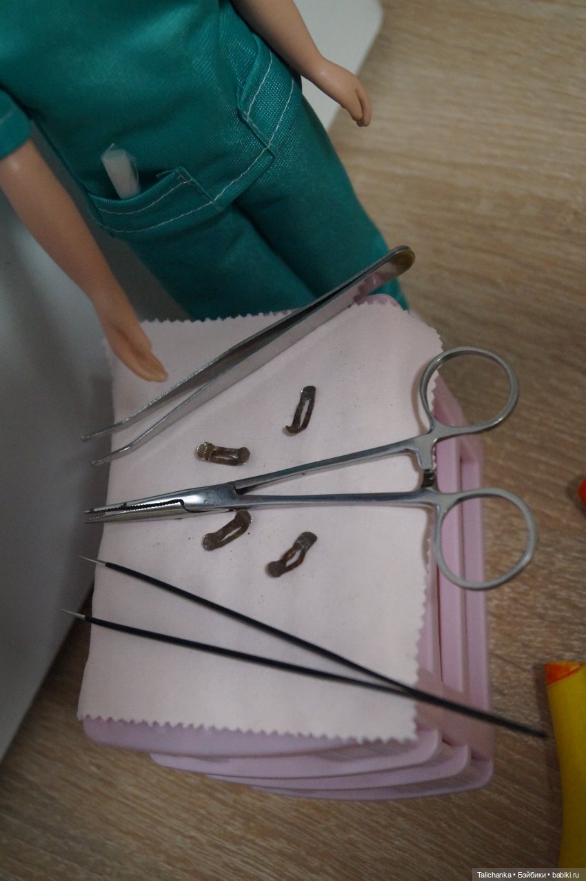 Четвёртая выписка декабря Голова деда Мороза и голова тряпичной куклы превратились в полноценных новогодних героев