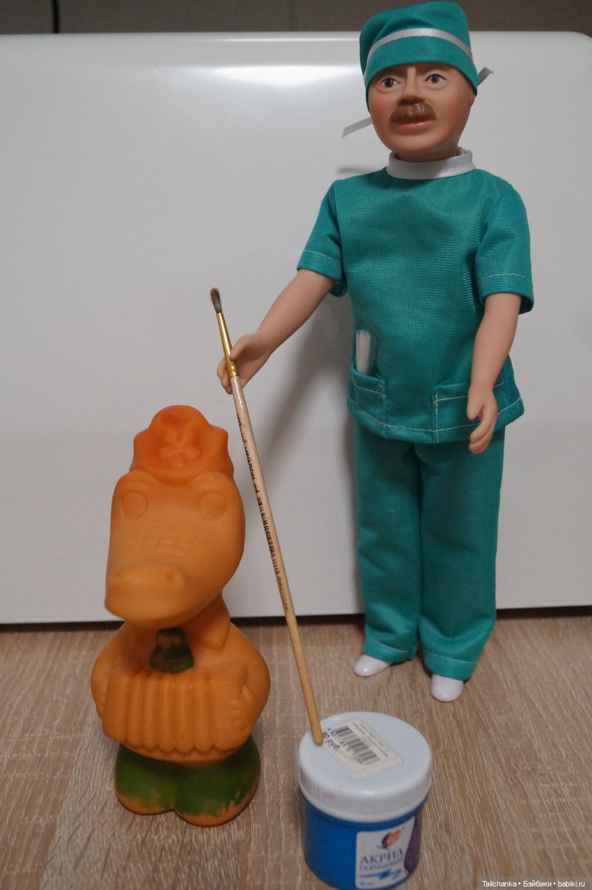 Четвёртая выписка декабря Голова деда Мороза и голова тряпичной куклы превратились в полноценных новогодних героев