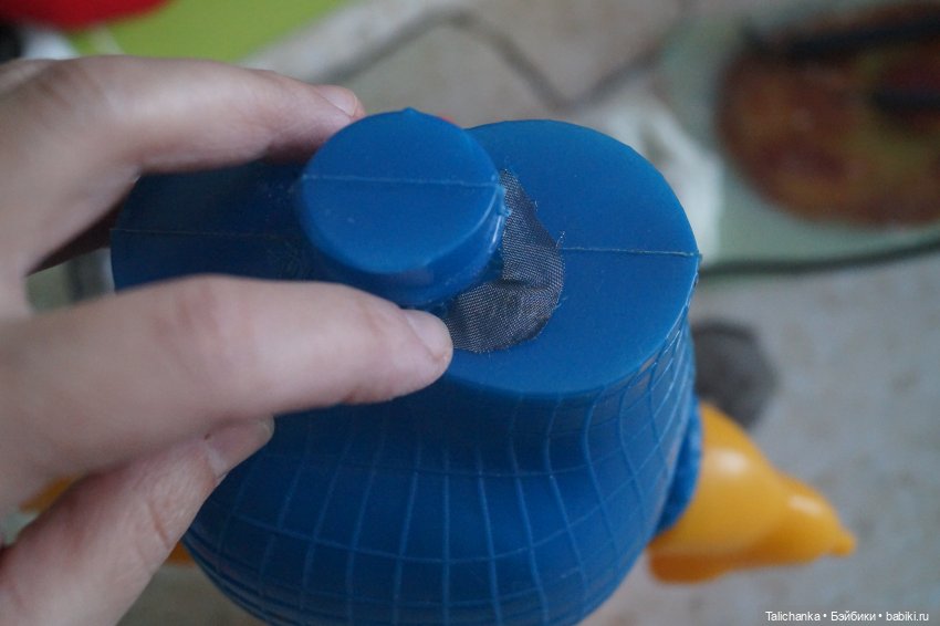 Вторая выписка января Паяем ножки Карлсона возвращаем собачке ножки Как заклеить резинового Кьюпи Девушка светильник светит