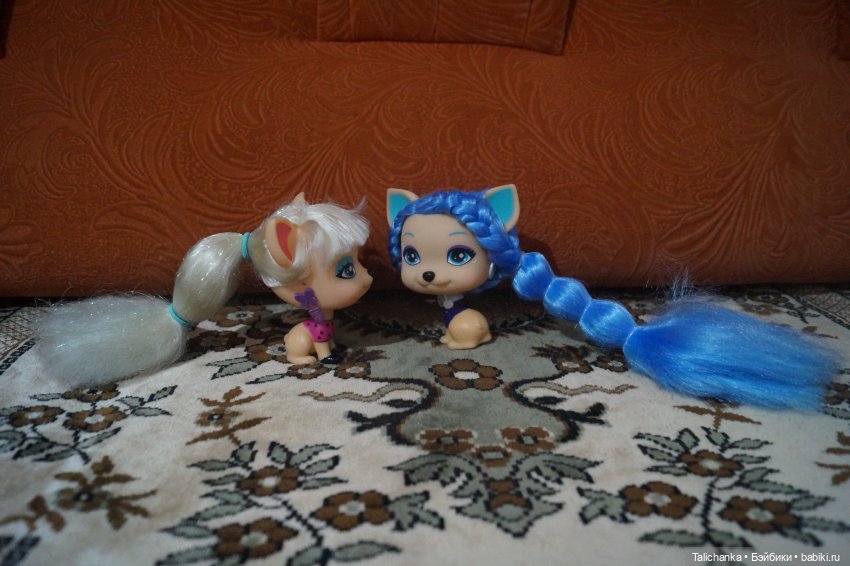 Вторая выписка января Паяем ножки Карлсона возвращаем собачке ножки Как заклеить резинового Кьюпи Девушка светильник светит