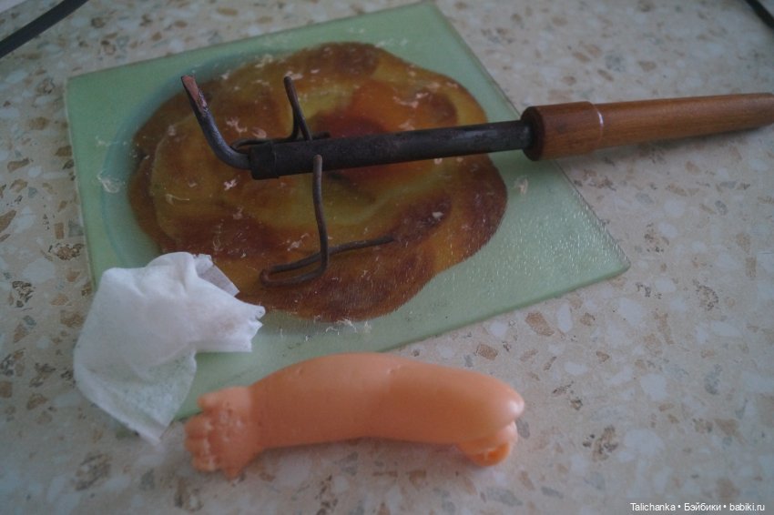 Третья выписка февраля Полная прошивка советской куклы Починка зайки СССР Новые стопы для Мокси Клеим ножки черепашки