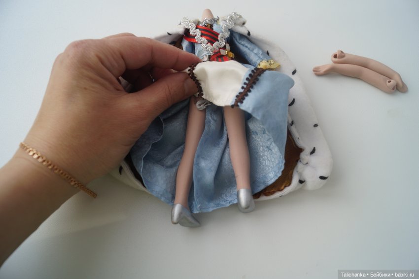 Первая выписка марта Лечение Королевы Шьём новые тела для малышей Перетяжка резинок Новые крылышки для бабочки (фото 4)