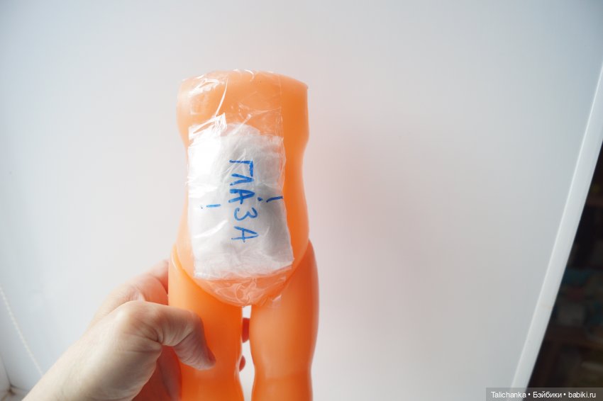 Вторая выписка апреля Выводим следы шариковой ручки Лепим лапки из пластики Кот в сапогах из одной головы Восстанавливаем