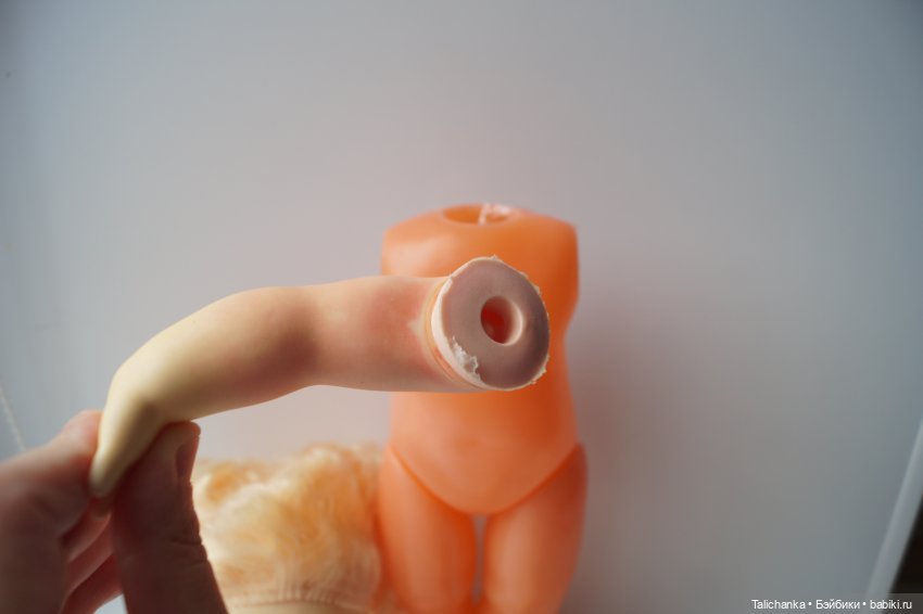 Вторая выписка апреля Выводим следы шариковой ручки Лепим лапки из пластики Кот в сапогах из одной головы Восстанавливаем