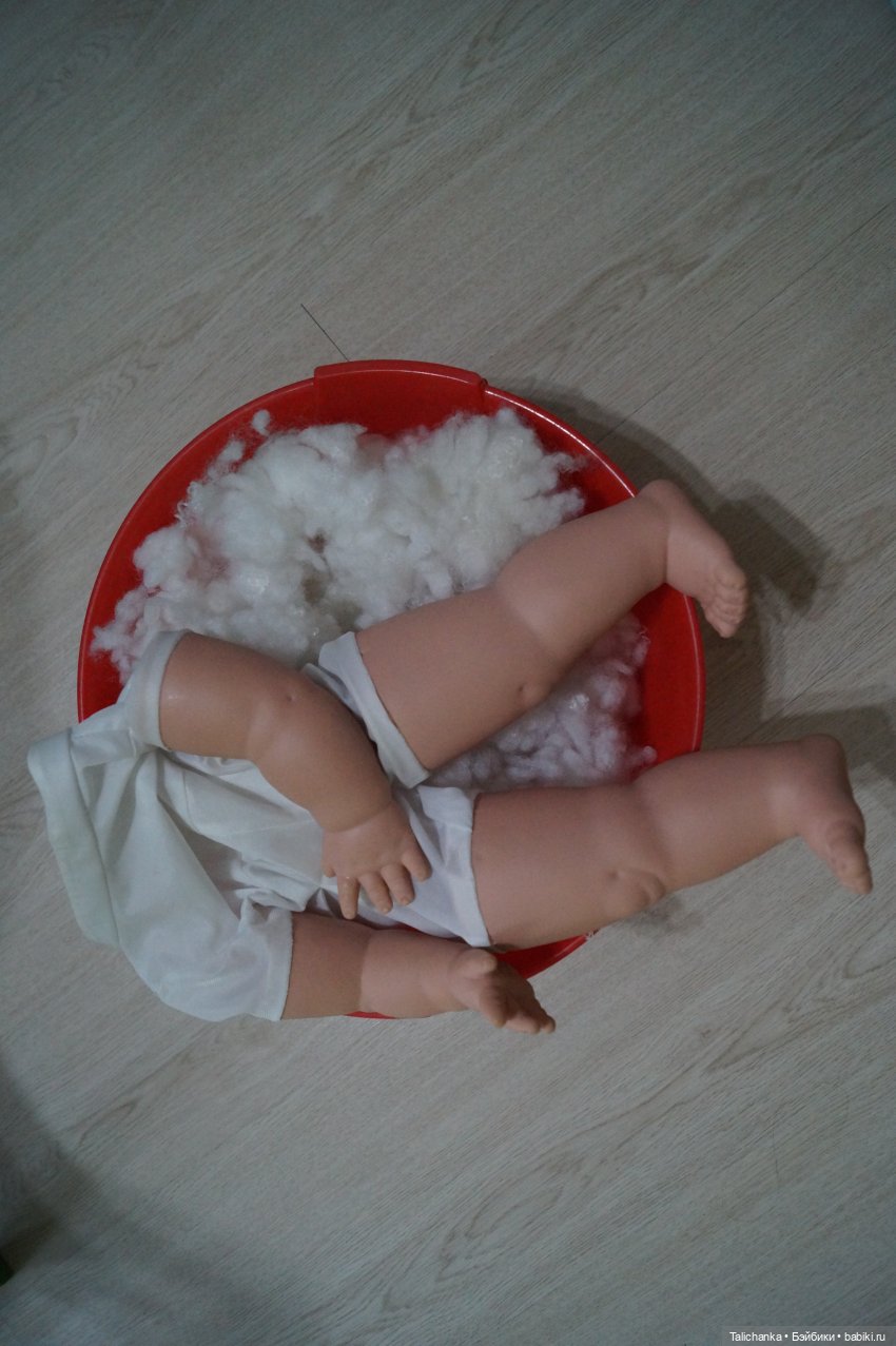 Вторая выписка апреля Выводим следы шариковой ручки Лепим лапки из пластики Кот в сапогах из одной головы Восстанавливаем