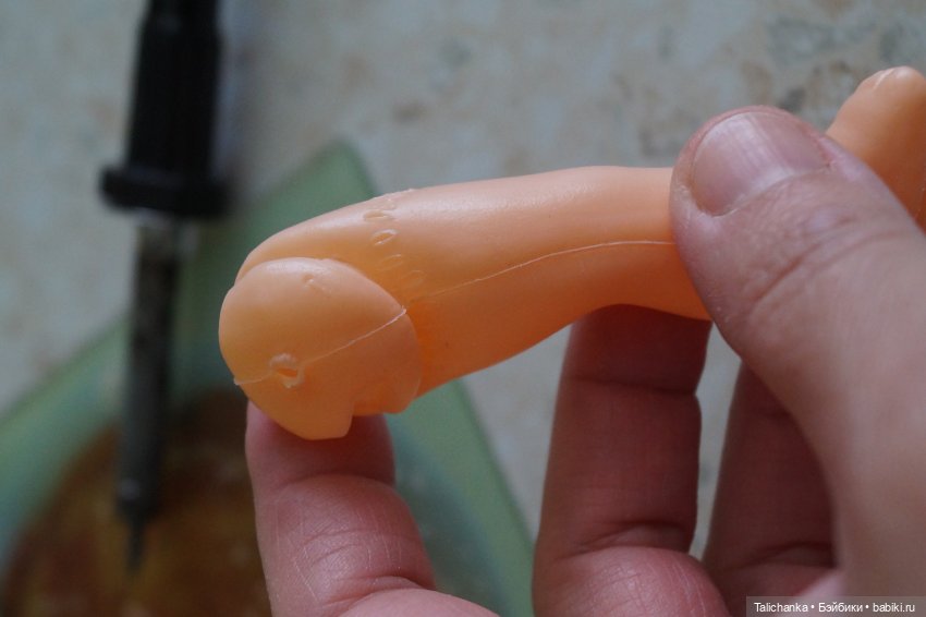 Третья выписка апреля паяем разрыв на плечах Паяем ножку Восстанавливаем кудряшки Нейрохируг лечил малышку