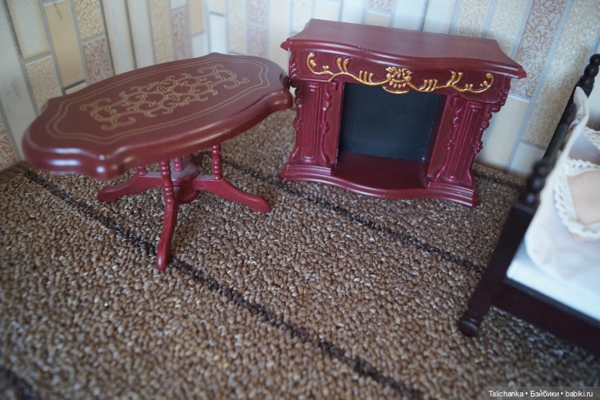 Большая посылка с очень интересными куклами и игрушками