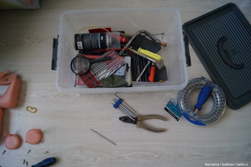 Третья выписка августа Лечим оторванные крепления рук и ног большой куклы Полная прошивка Ддунг Из двух разных посылочек