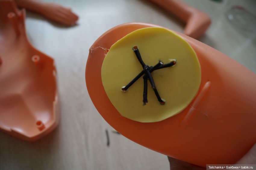 Третья выписка августа Лечим оторванные крепления рук и ног большой куклы Полная прошивка Ддунг Из двух разных посылочек