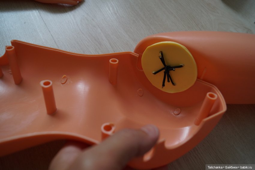 Третья выписка августа Лечим оторванные крепления рук и ног большой куклы Полная прошивка Ддунг Из двух разных посылочек