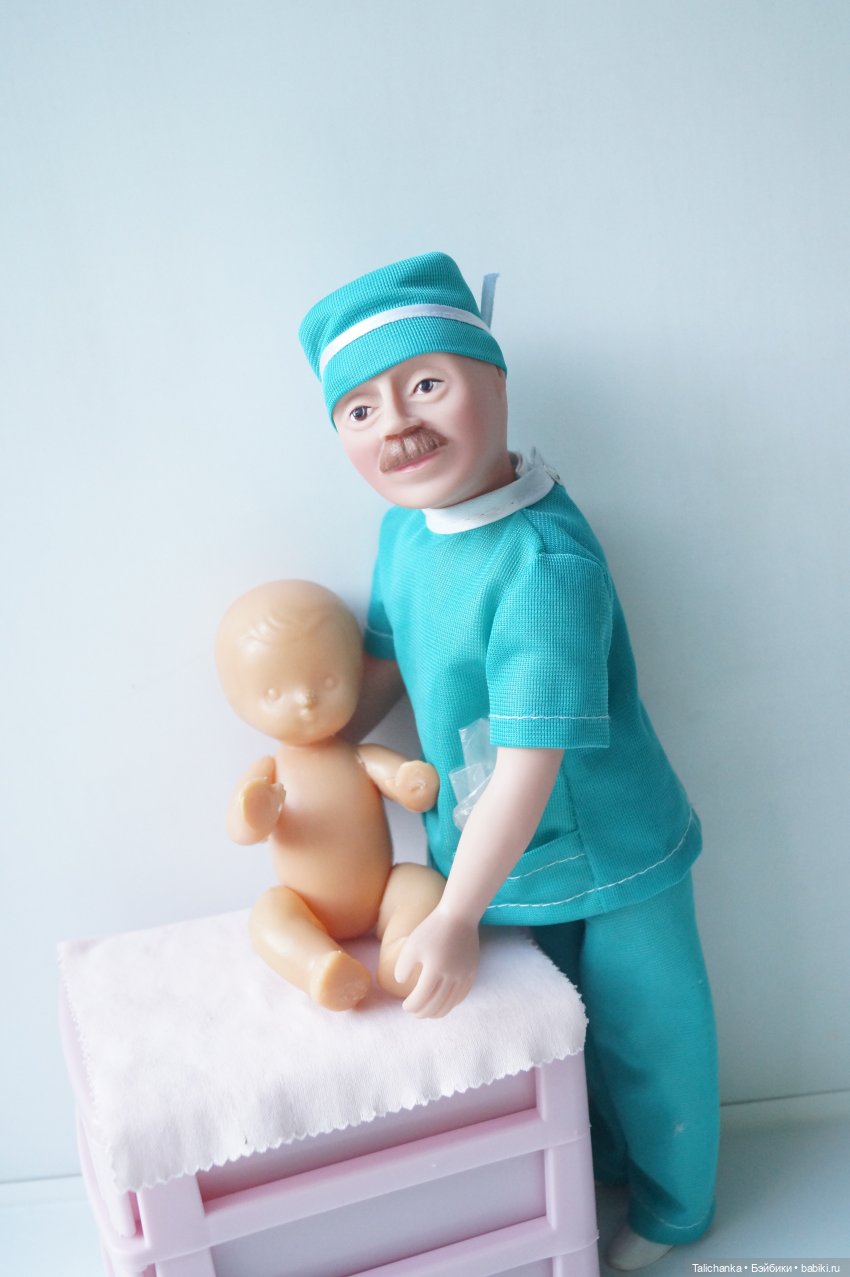 Вторая выписка сентября Паяем носик пупсику Восстанавливаем мейк Ремонт глазика Из разных посылок собралась куколка