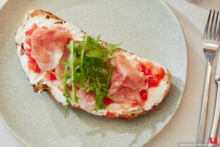 Третья выписка сентября Красим выгоревшую слонишку Чиним кукольную мебель СССР Отмываем ГДРочку Восстанавливаем волосики