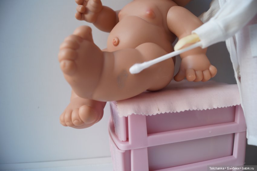 Третья выписка сентября Красим выгоревшую слонишку Чиним кукольную мебель СССР Отмываем ГДРочку Восстанавливаем волосики