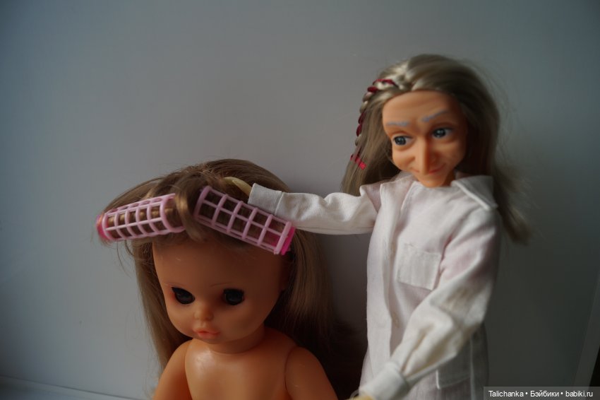 Третья выписка сентября Красим выгоревшую слонишку Чиним кукольную мебель СССР Отмываем ГДРочку Восстанавливаем волосики